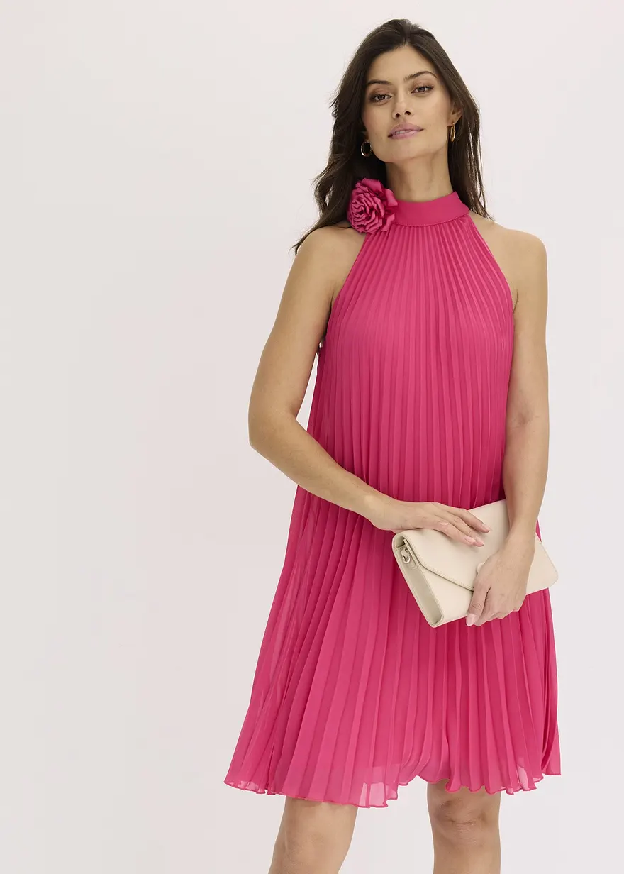 Chiffonkleid mit Plisseé und Blumen-Applikation
