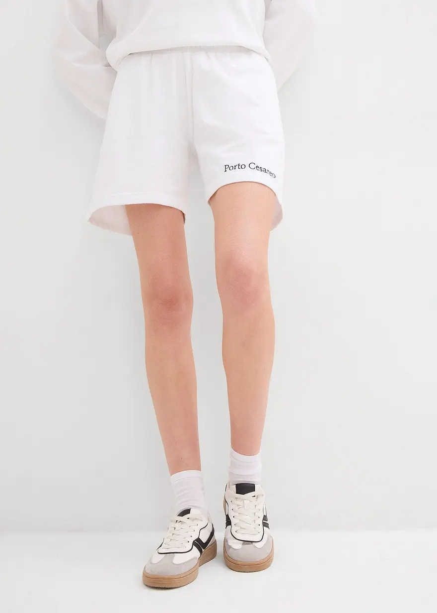 Sweat-Shorts mit Stickerei