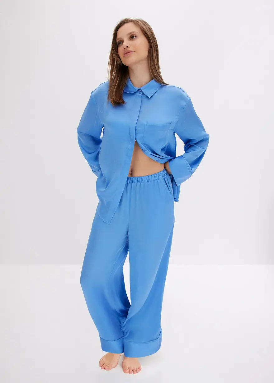 Gewebter oversized Pyjama aus Satin