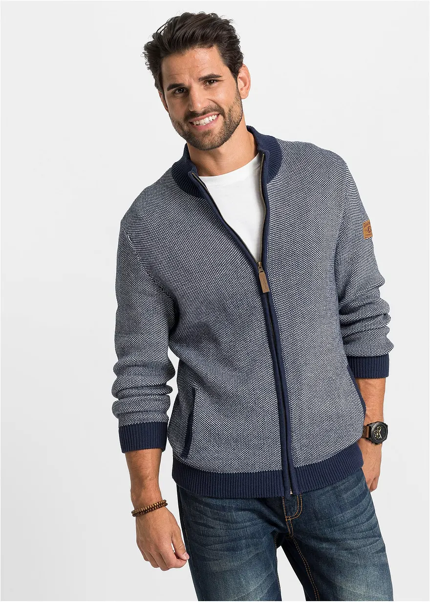 Grobstrickjacke mit Stehkragen aus reiner Baumwolle