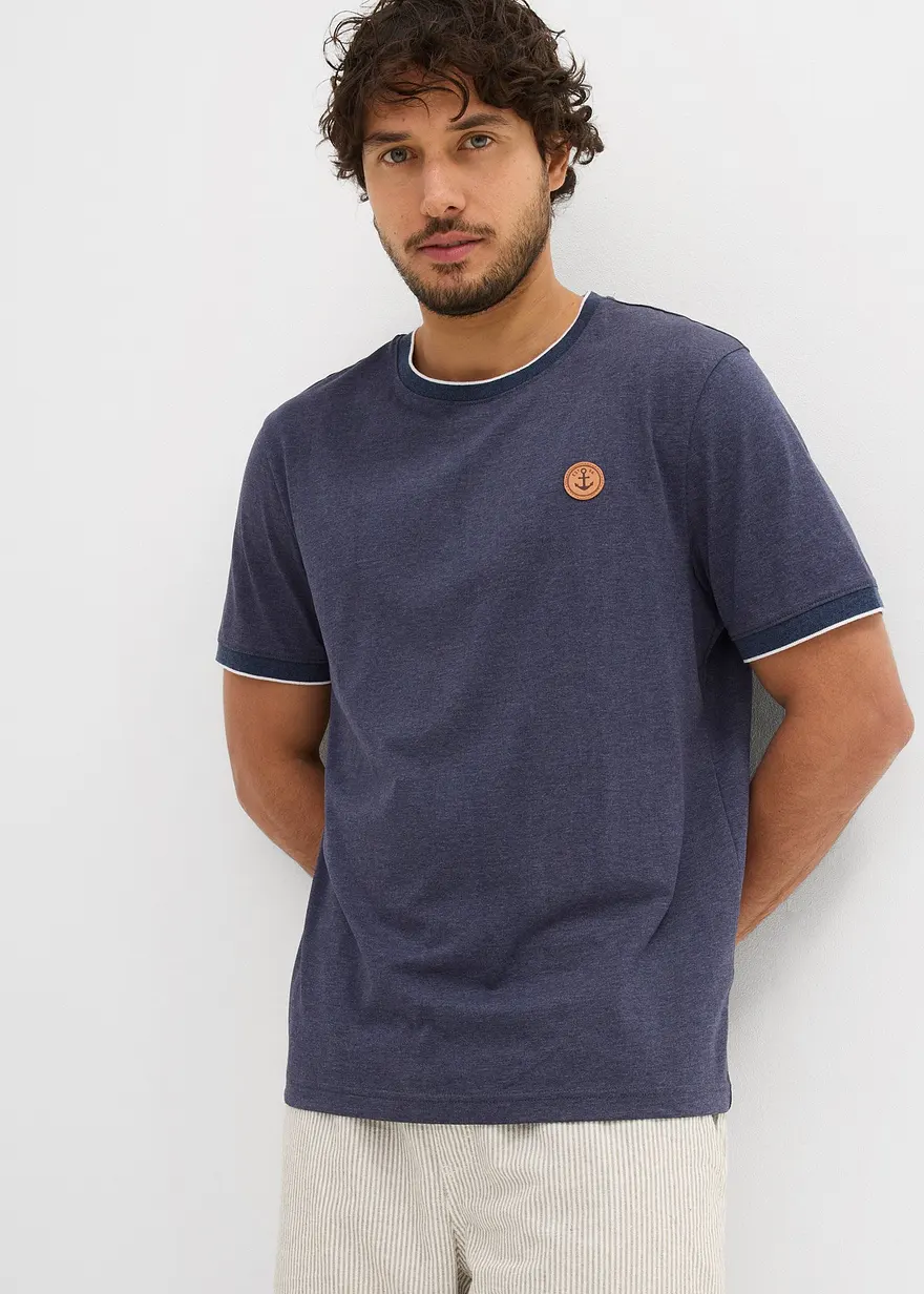 T-Shirt in Doppeloptik mit Details