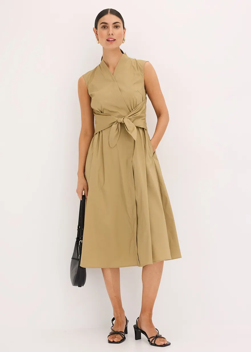Kleid mit Bindedetail