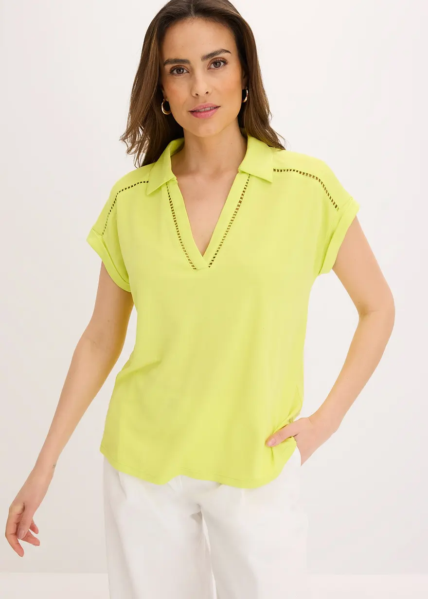 Poloshirt aus Viskose- Pique mit Spitzeneinsatz