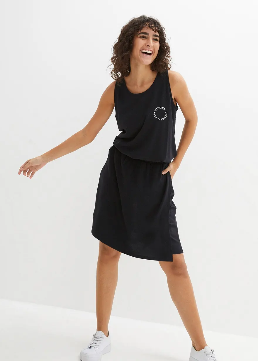 Kleid mit integrierter Shorts