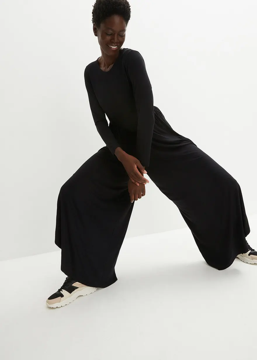 Sport-Jumpsuit aus fließender Viskose