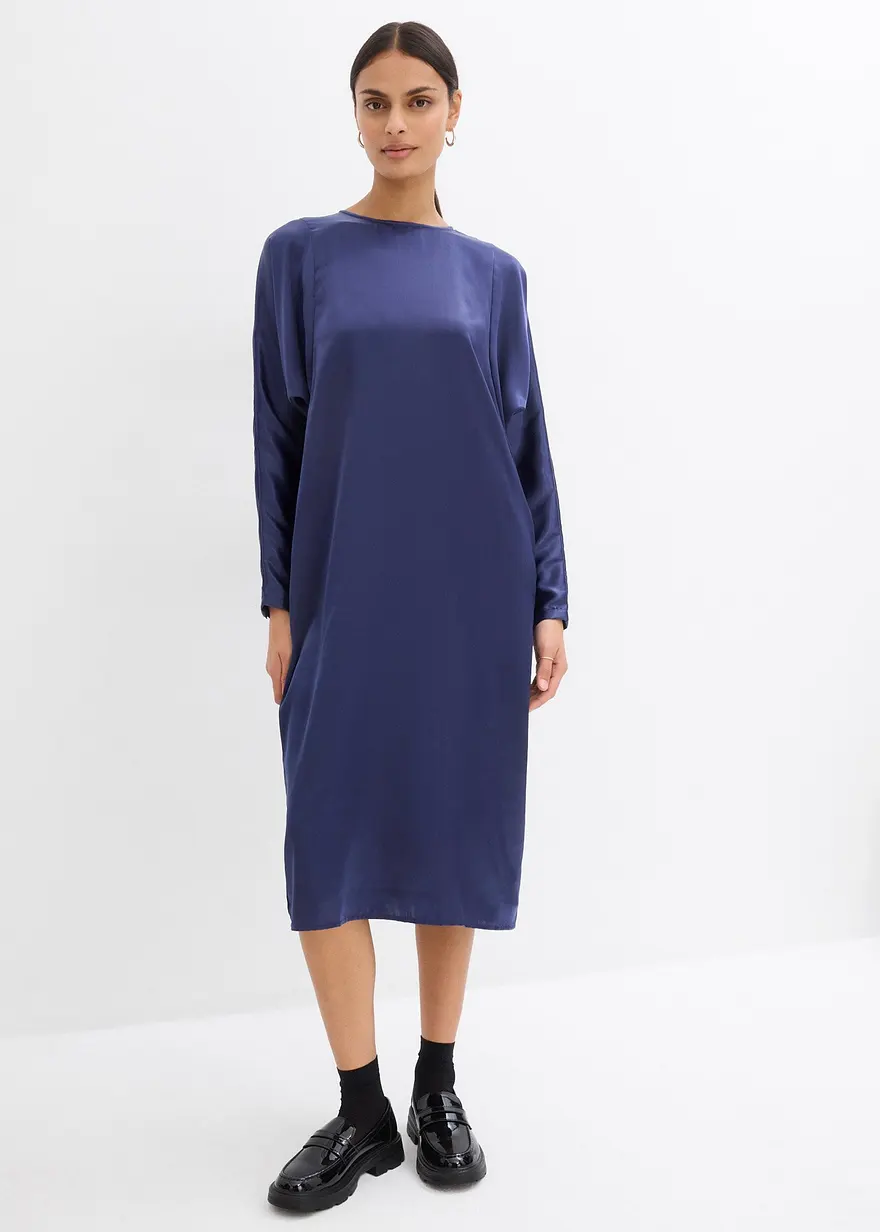 Midikleid mit Fledermausärmeln aus fließendem Satin