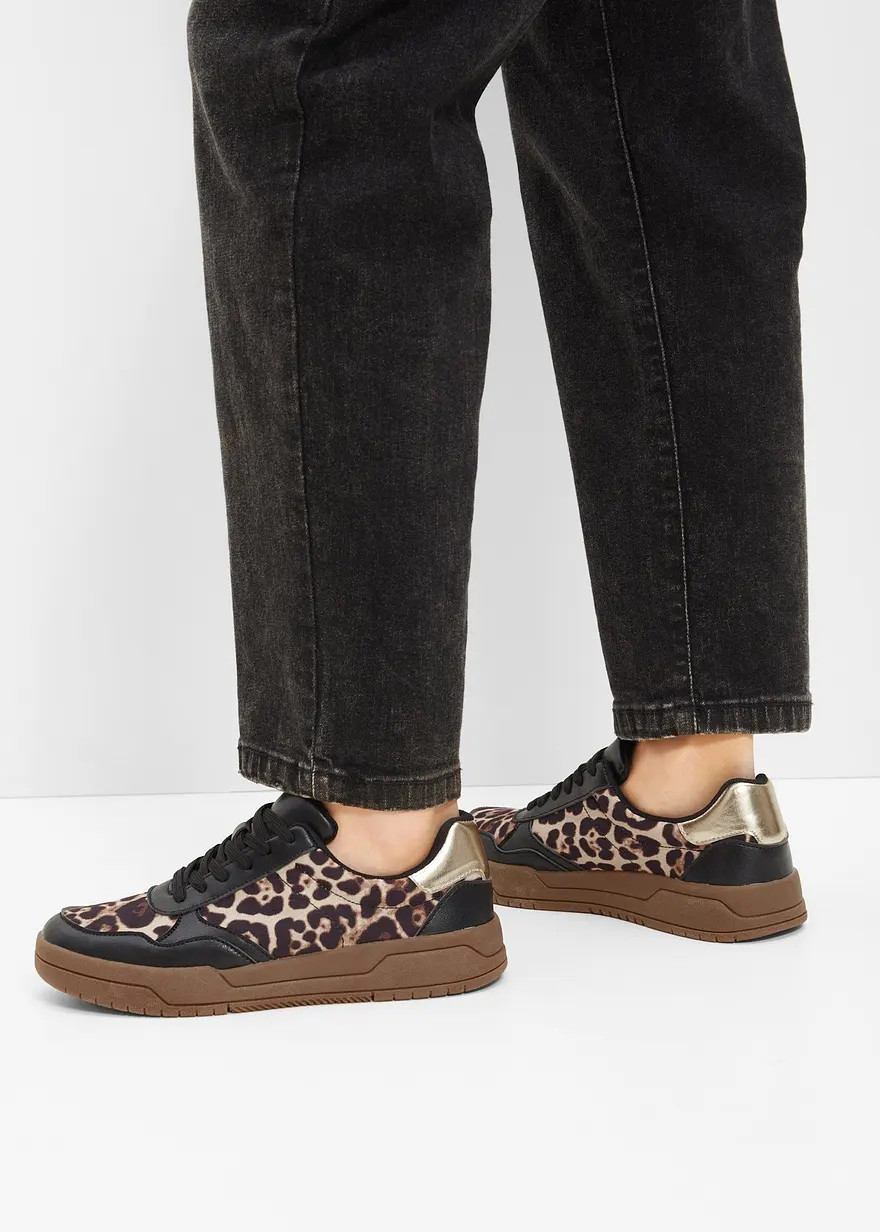 Sneaker