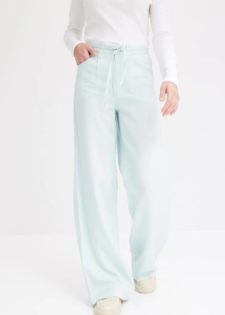 Bundfaltenhose aus Lyocell mit Bindeband