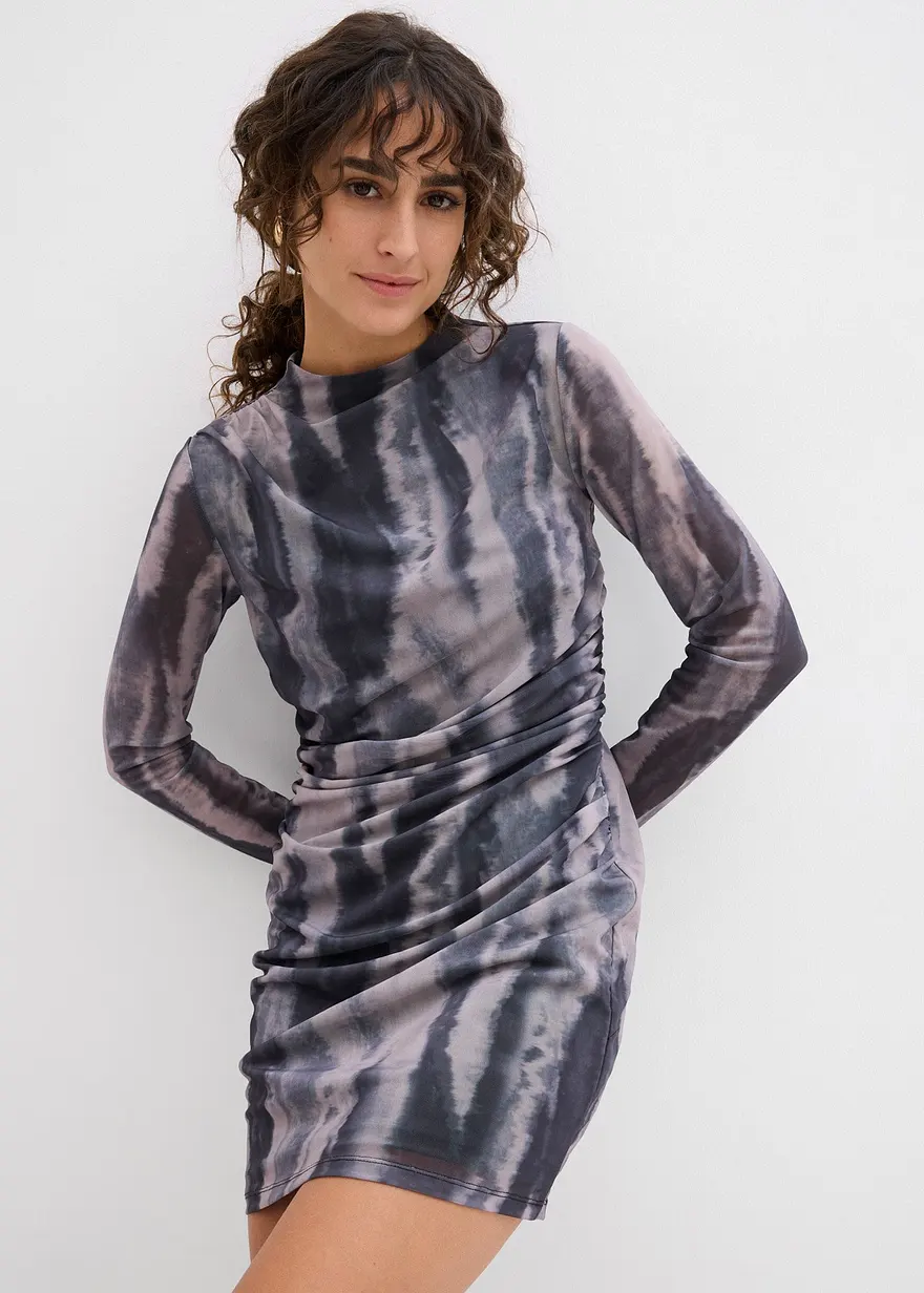 Figurbetontes Shirtkleid