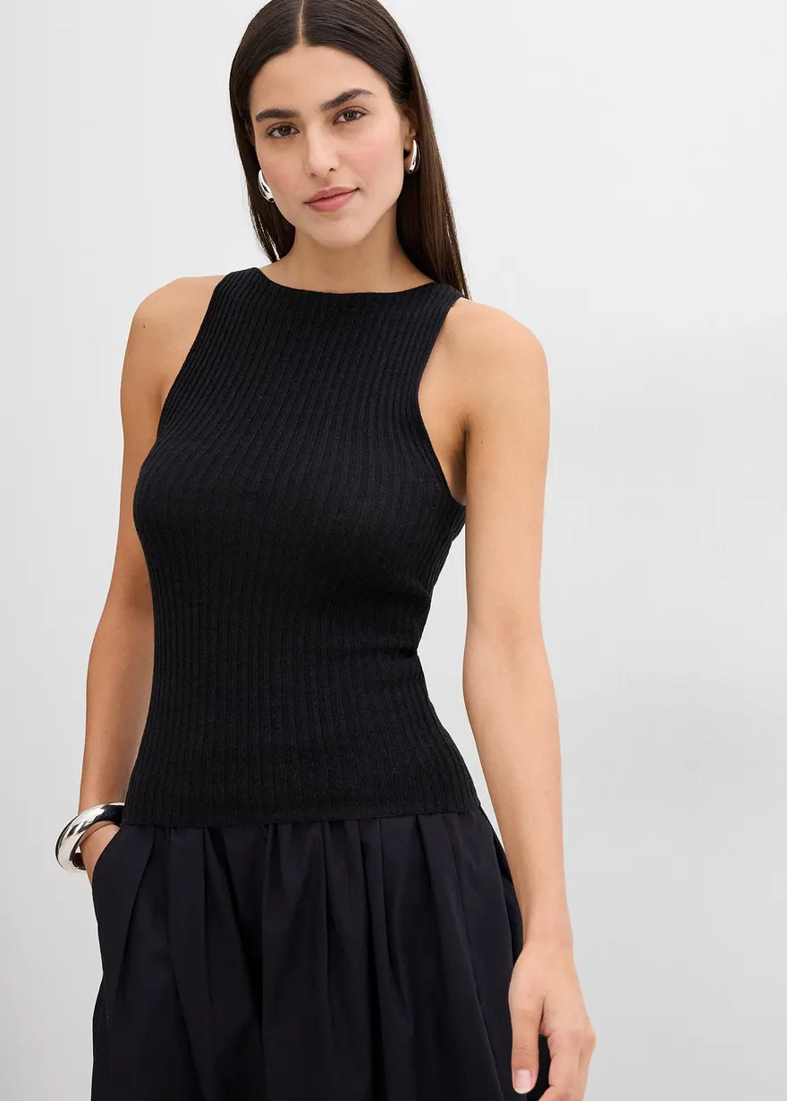 Figurbetontes Stricktop aus Viskose-Mix