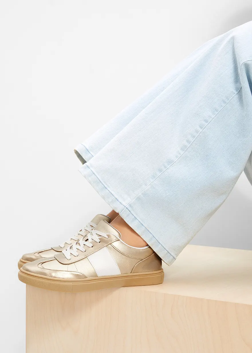 Sneaker