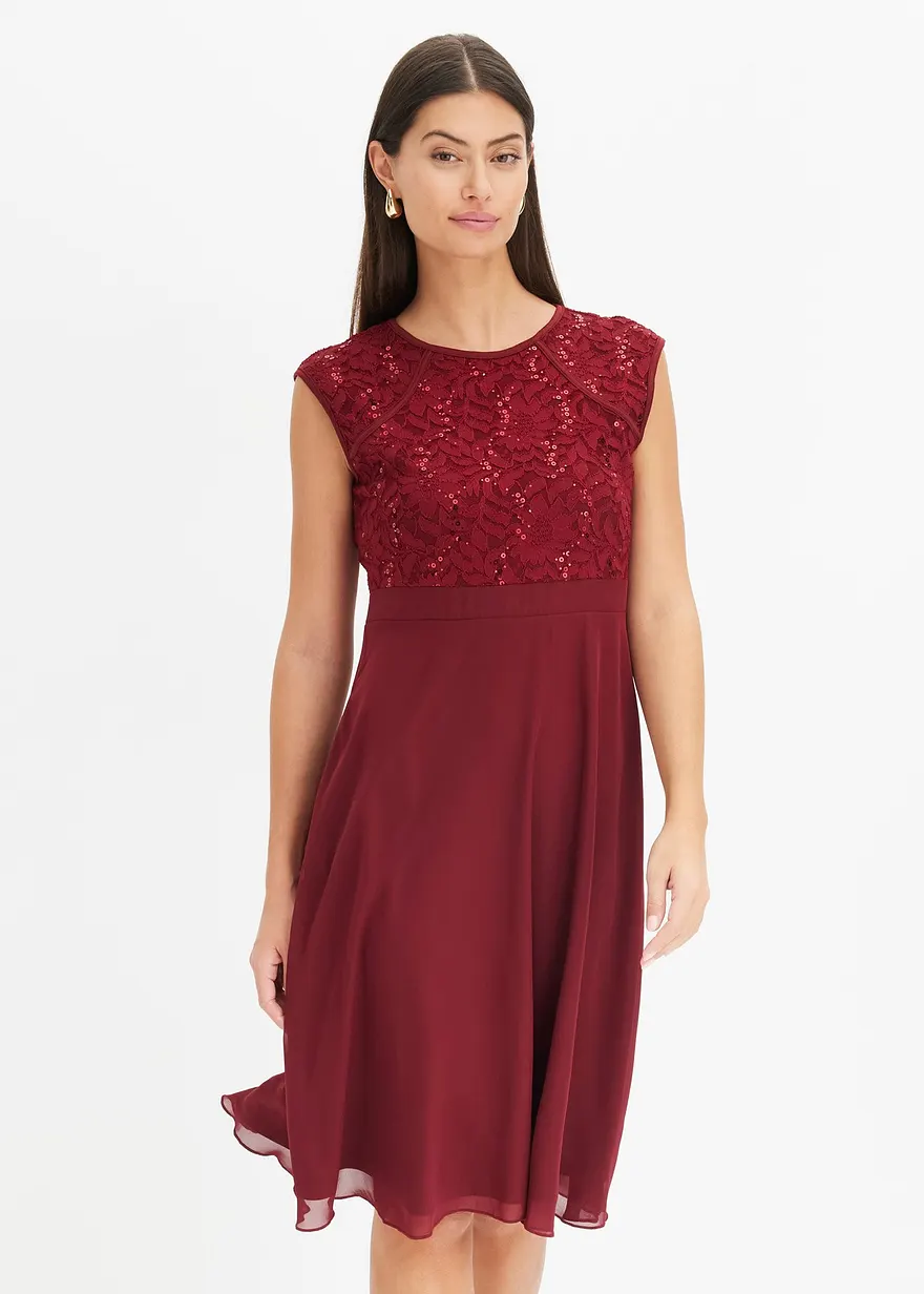 Chiffonkleid mit Spitze und bestickten Pailletten