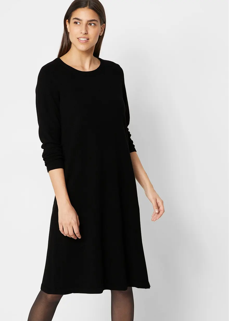 Strickkleid mit recycelter Baumwolle