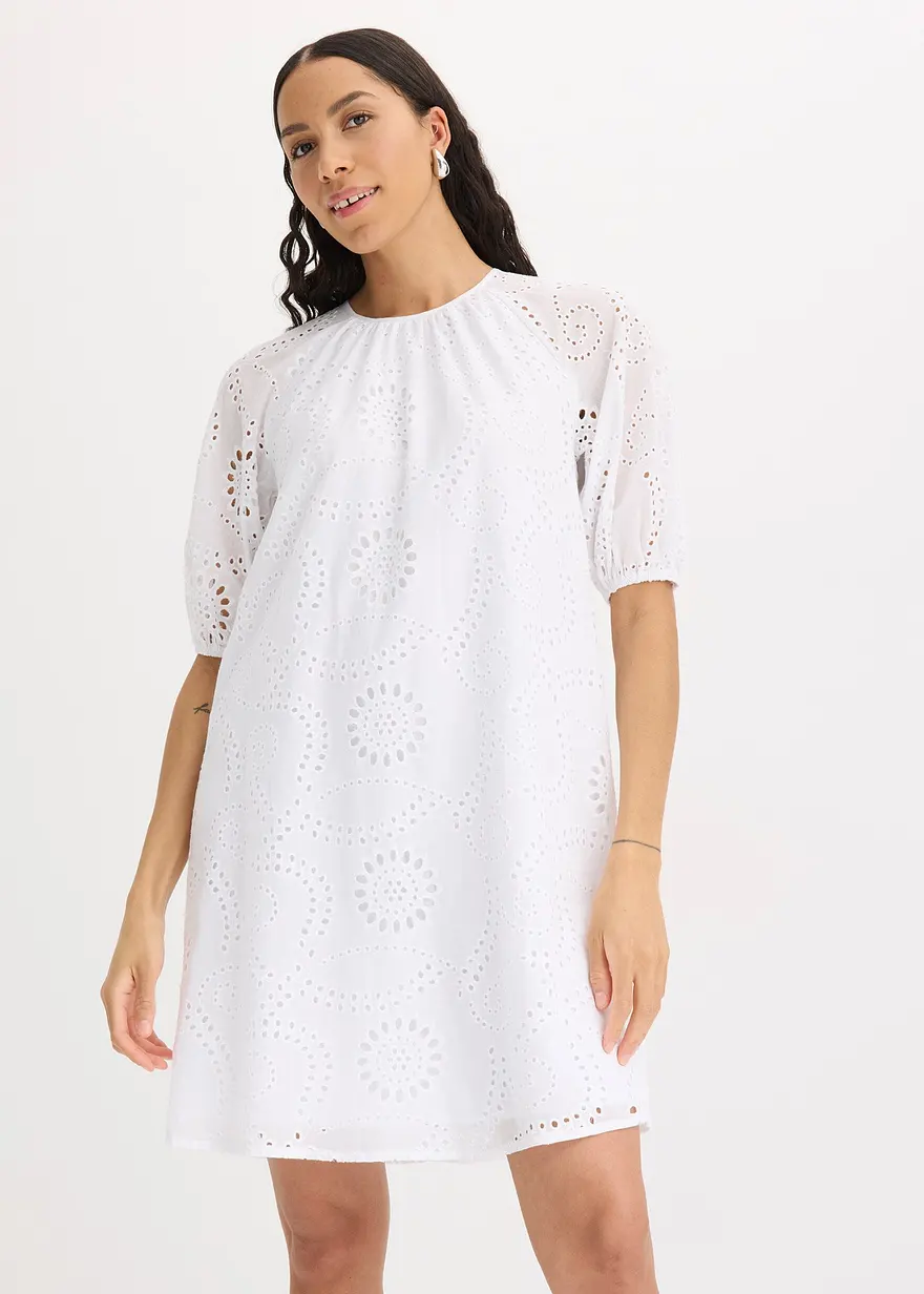 Kleid mit Lochstickerei