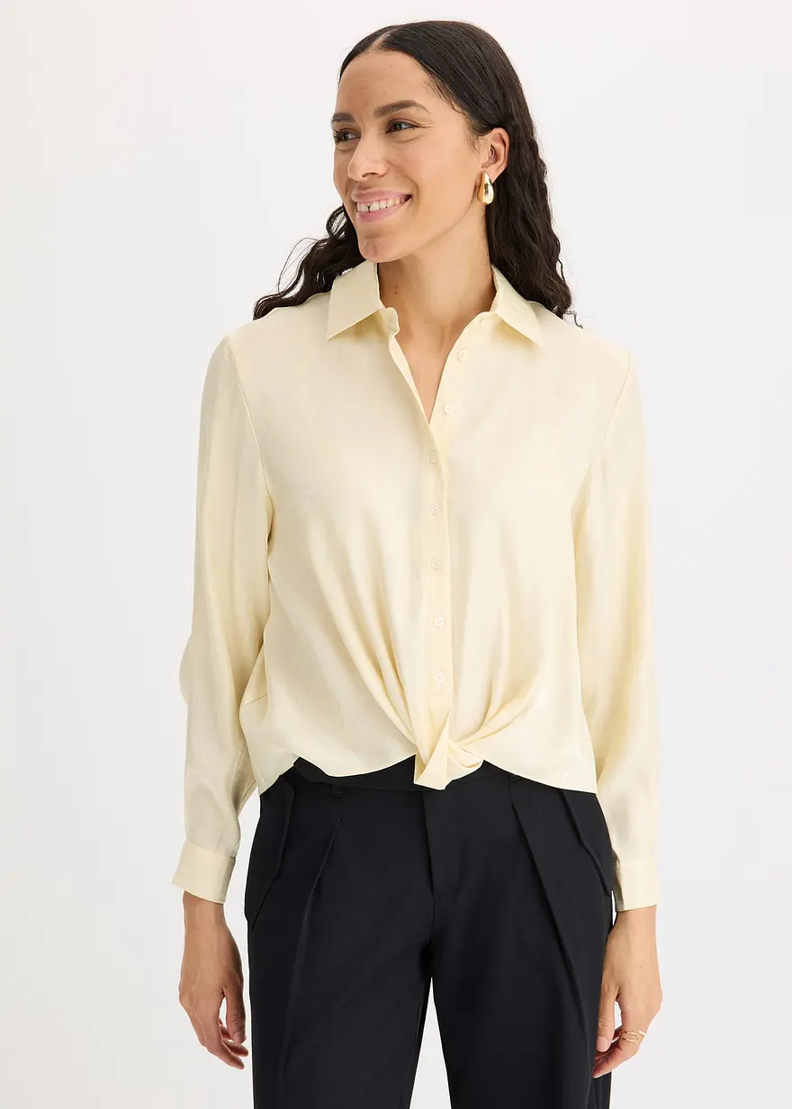 Bluse mit leichtem Glanz und Twist