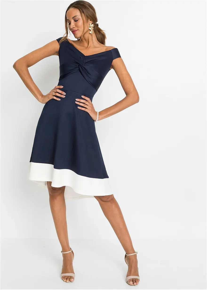 Carmen-Kleid mit Knotendetail