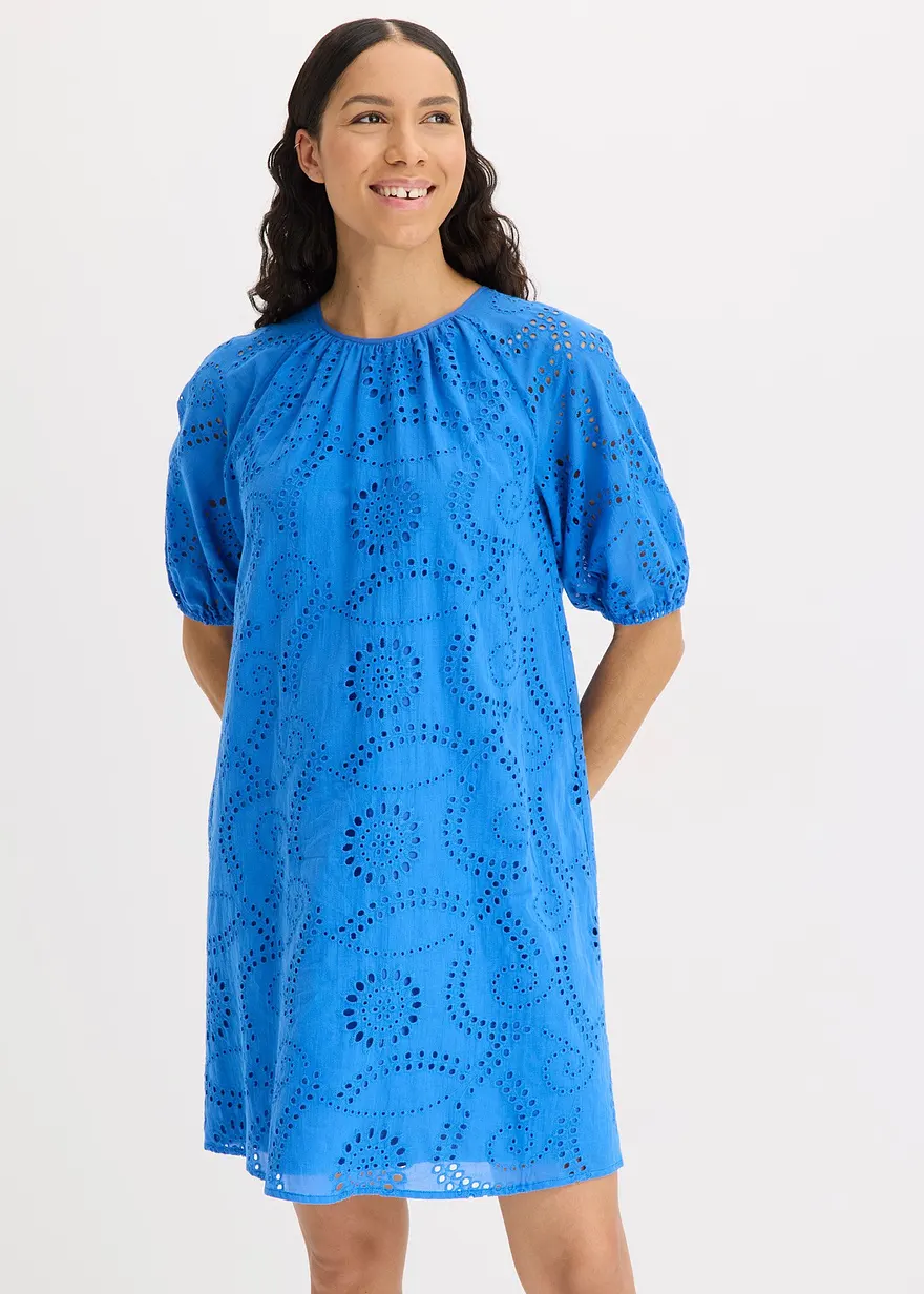 Kleid mit Lochstickerei