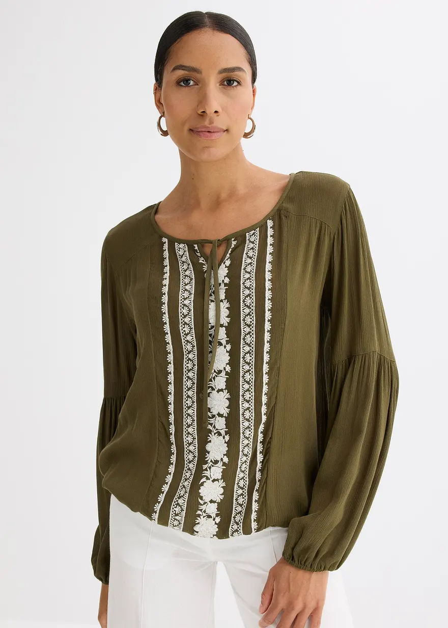 Bluse mit Stickerei