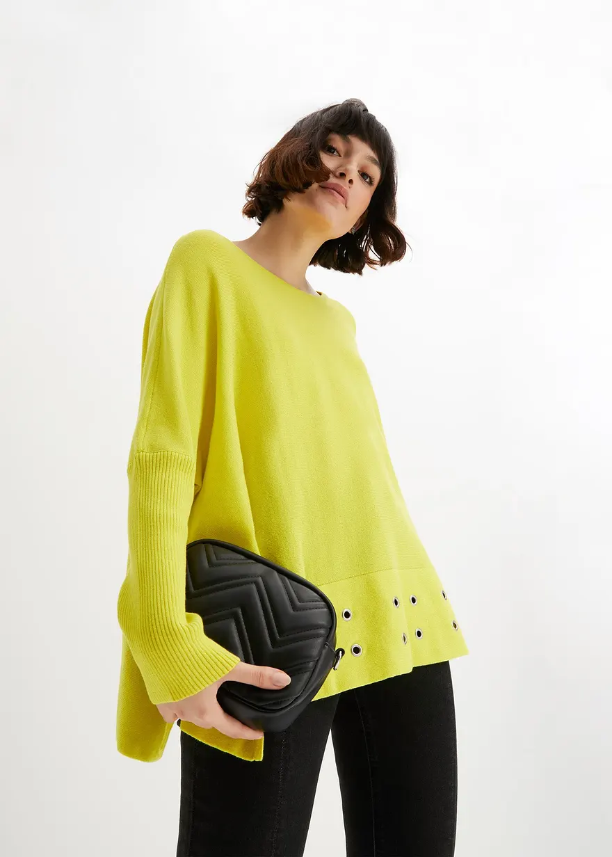 Poncho Pullover mit Ösen