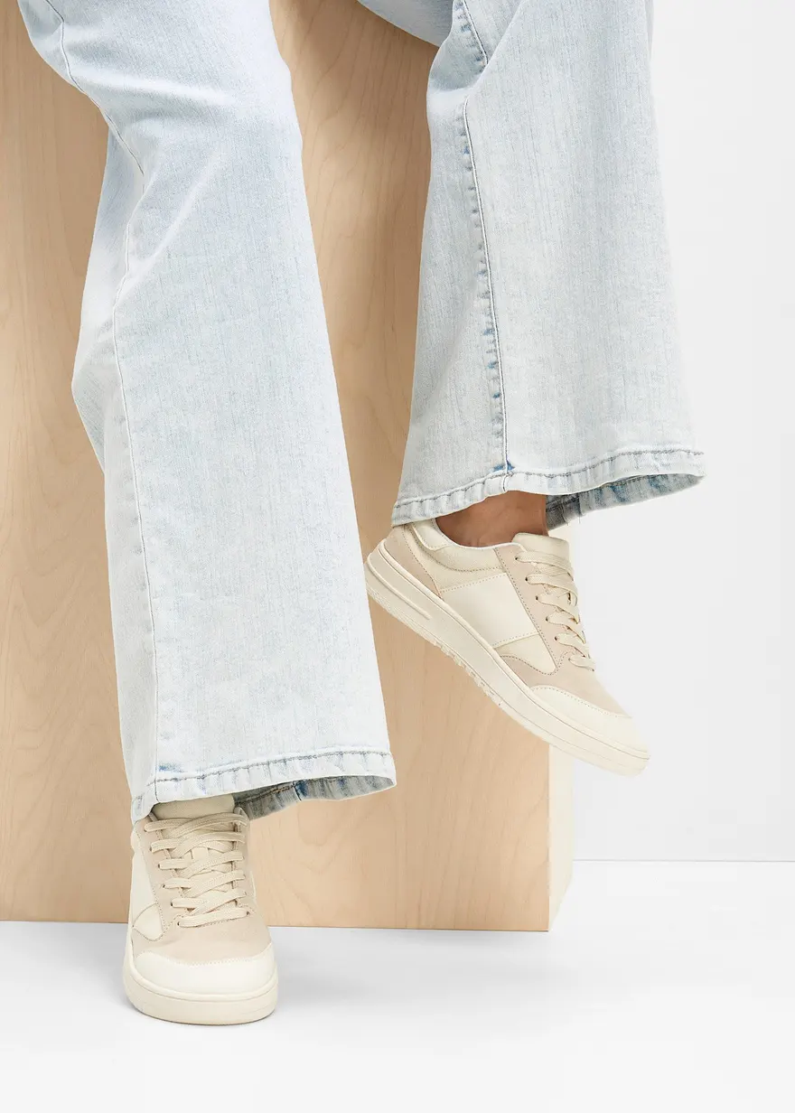 Sneaker