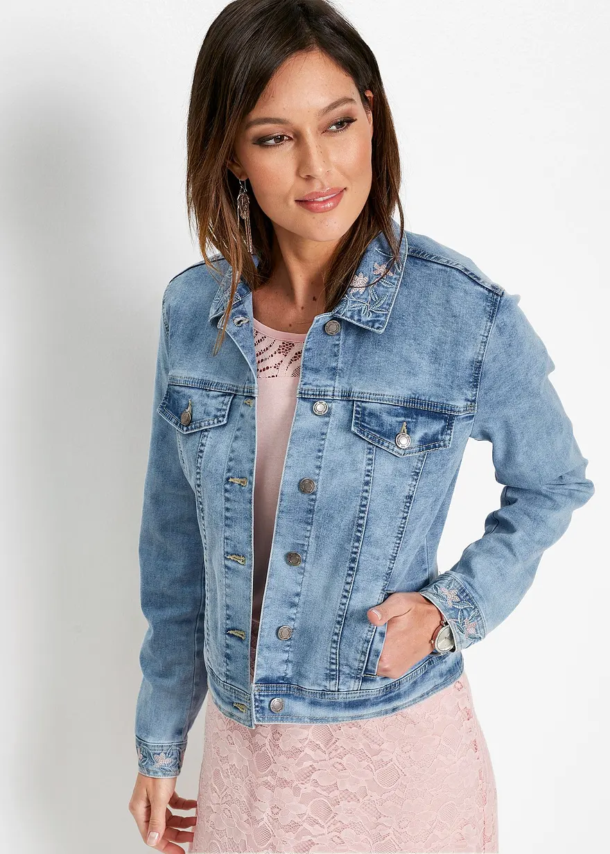 Jeansjacke mit Stickerei