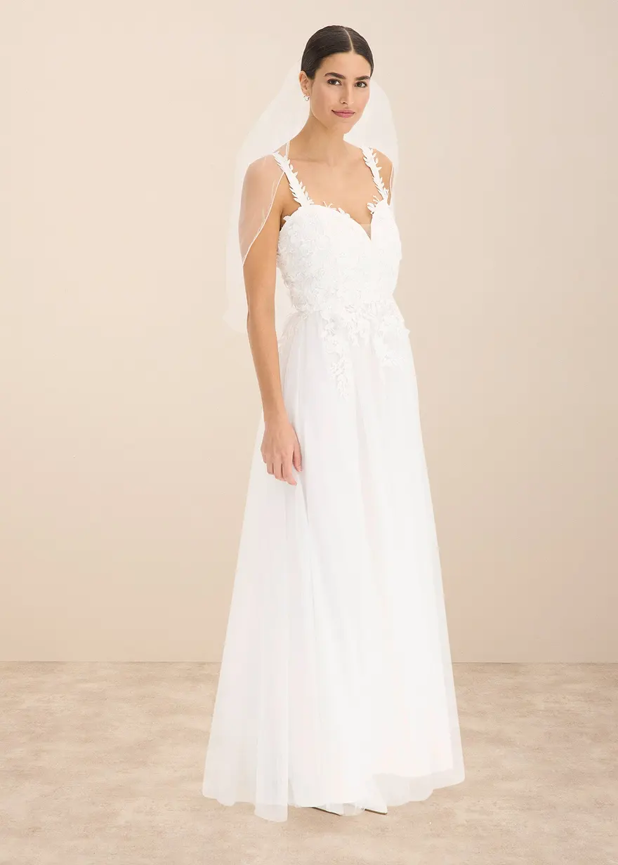 Brautkleid aus zartem Tüll mit Spitze