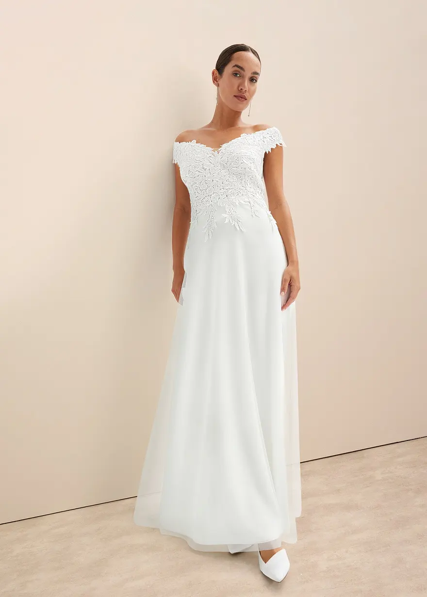 Carmen-Brautkleid mit Spitze
