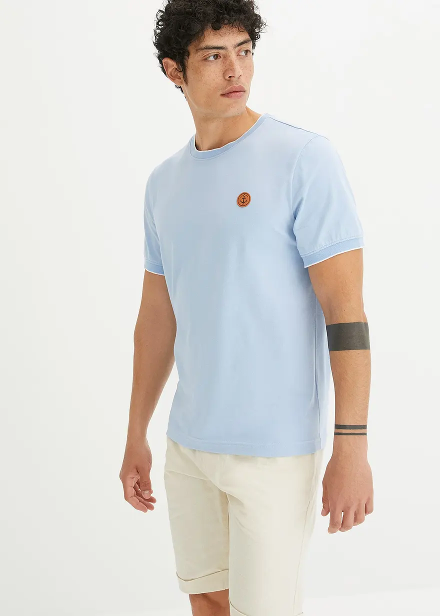 T-Shirt in Doppeloptik mit Details