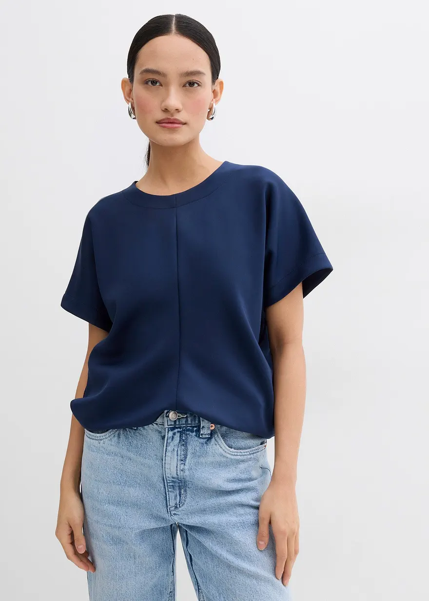 Shirt mit Taillenfokus