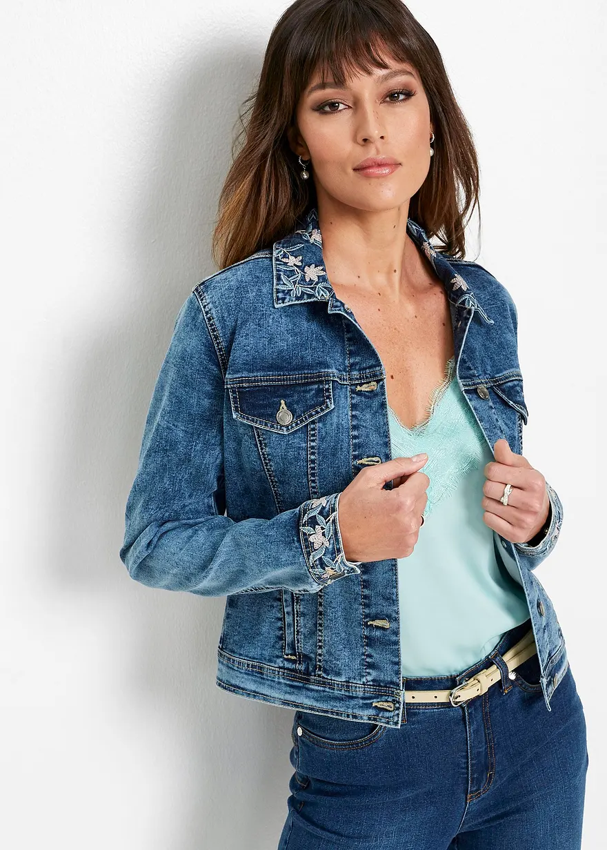 Jeansjacke mit Stickerei