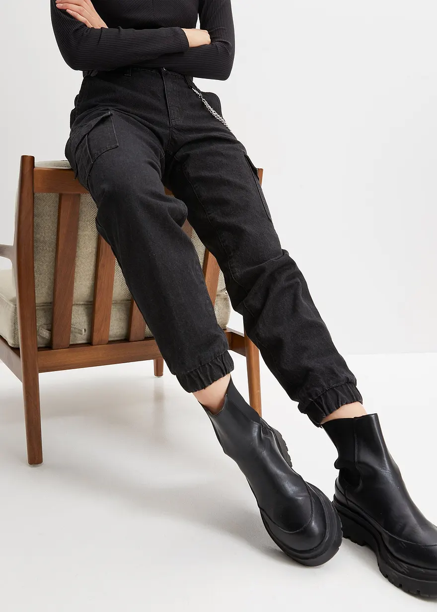 Cargo-Jeans mit Kettendetail