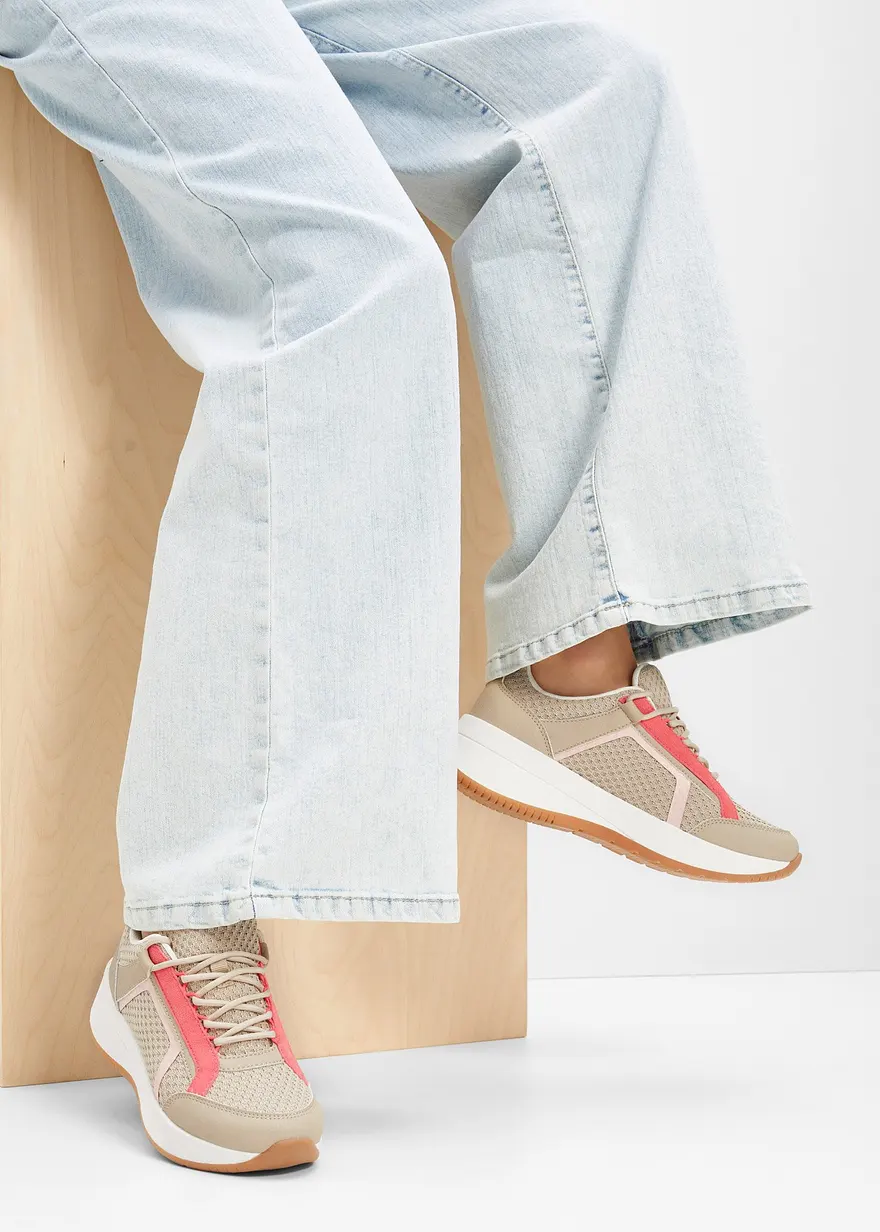 Sneaker
