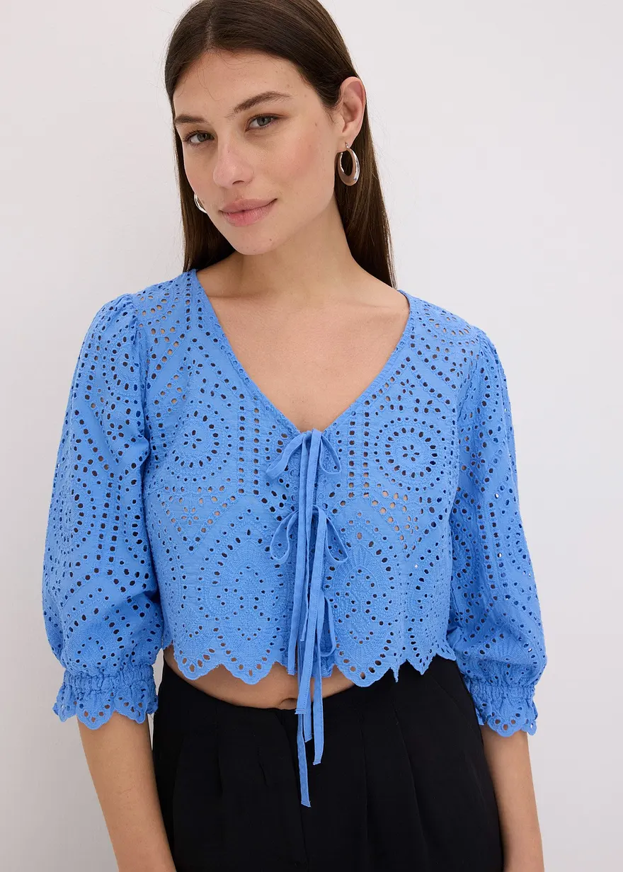 Bluse mit Lochstickerei und Puffärmeln