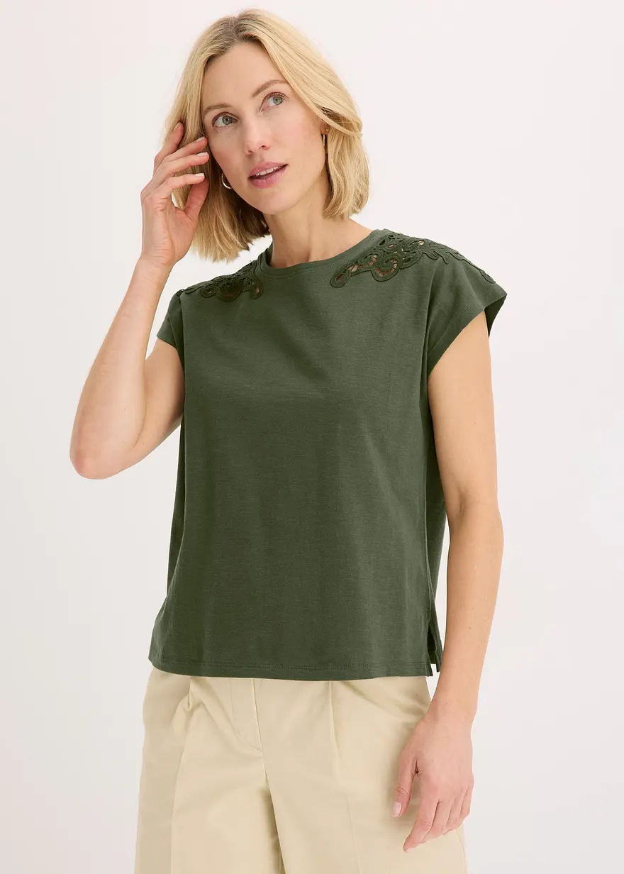 Shirt mit Crochet Detail