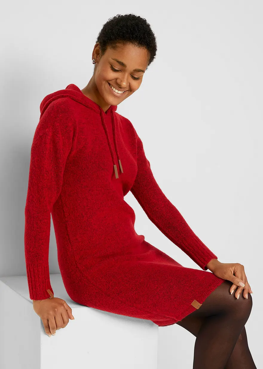Strickkleid mit Kapuze