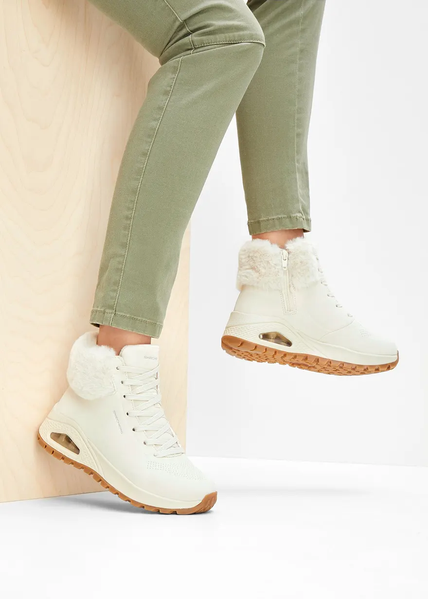 Skechers Schnür Boot mit Memory Foam