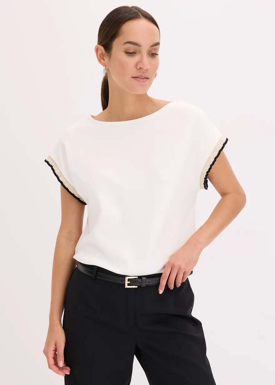 Shirt mit Verzierung