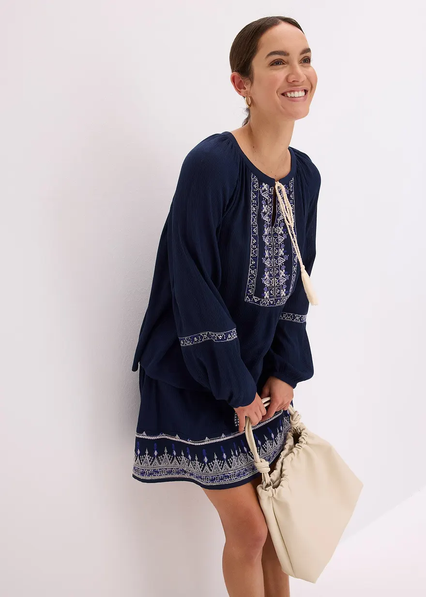 Oversized-Bluse mit Stickerei