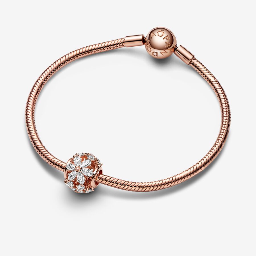 Sparkling Herbarium Cluster Round Charm